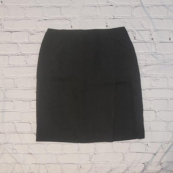 Ralph Lauren Dresses & Skirts - Ralph Lauren Black size 14 pencil skirt with zipper closure #preppy